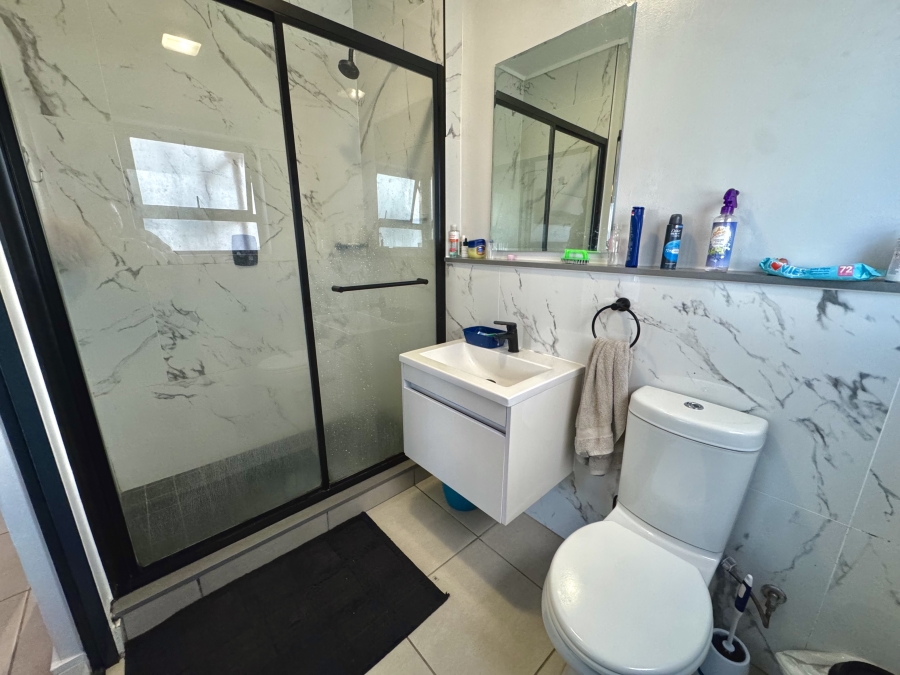 1 Bedroom Property for Sale in Sandown Western Cape
